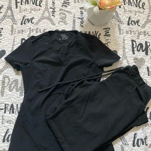 Black scrub set